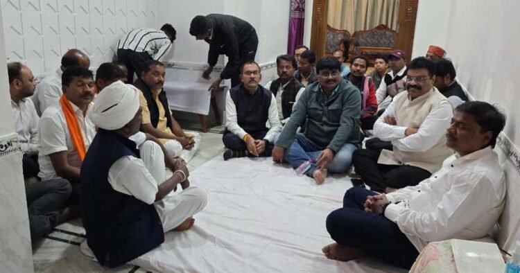 वन मंत्री श्री केदार कश्यप और पूर्व सांसद श्री दिनेश कश्यप को मातृ-शोक