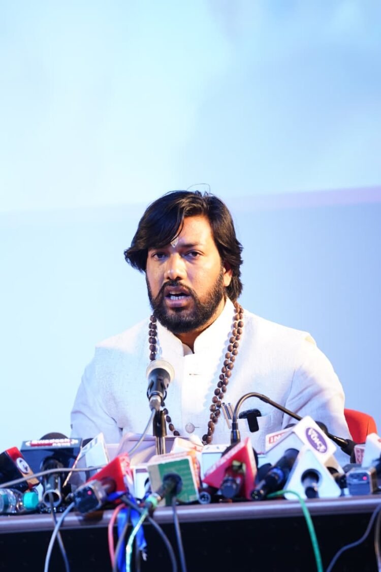 श्री गुरू ख़ुशवंत साहेब, मंत्री छत्तीसगढ़ शासन, तकनीकी शिक्षा एवं रोज़गार तथा कौशल विकास विभाग की प्रेस वार्ता