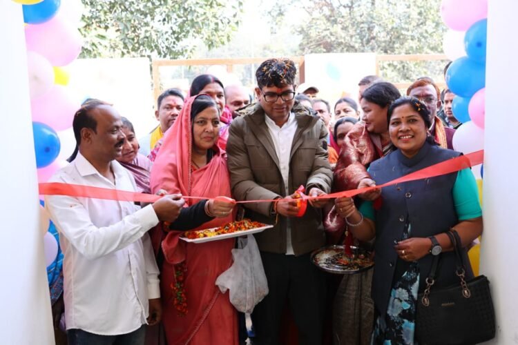 कड़ाके की ठंड में सुबह-सुबह गांवों तक पहुंचे वित्त मंत्री श्री चौधरी, विकास कार्यों को दी नई गति