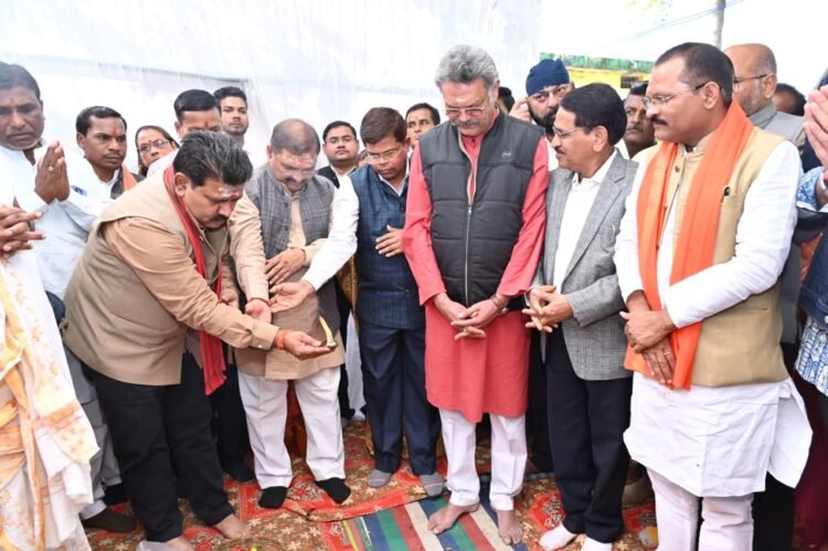 उप मुख्यमंत्री श्री विजय शर्मा ने श्री पंचमुखी बूढ़ा महादेव मंदिर में कांवड़िया विश्राम गृह निर्माण का किया भूमिपूजन, 1.54 करोड़ की लागत से होगा तैयार