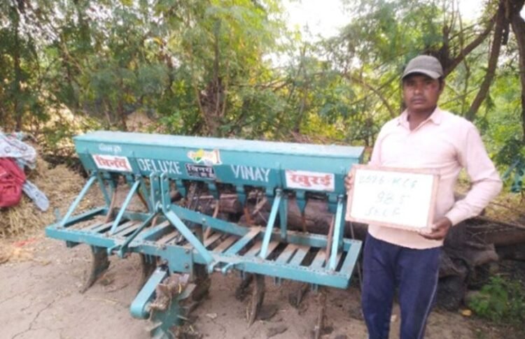 प्रदेश के किसान आधुनिक कृषि यंत्रों से हो रहे हैं समृद्ध