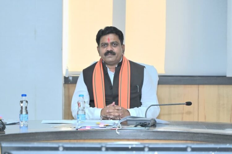 गृह विभाग के बजट निर्माण हेतु उपमुख्यमंत्री श्री विजय शर्मा की अध्यक्षता में बैठक का हुआ आयोजन