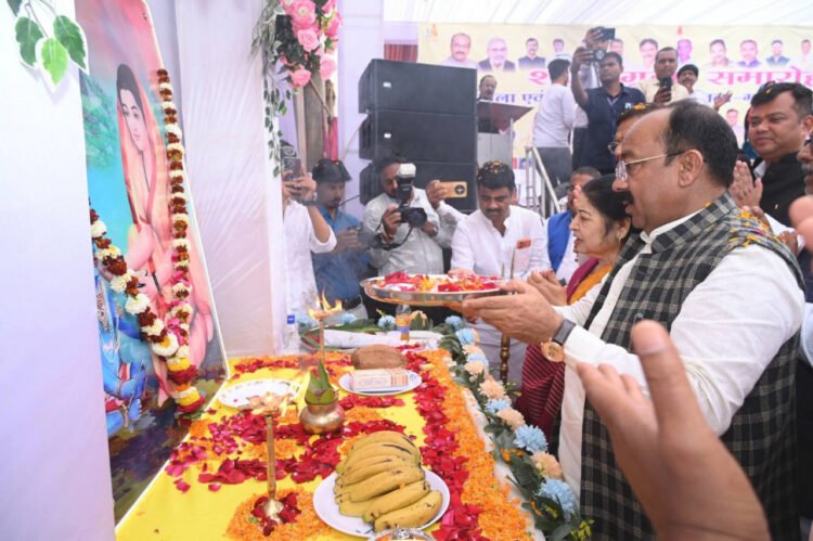 उप मुख्यमंत्री श्री अरुण साव जिला एवं तहसील साहू संघ के शपथ ग्रहण समारोह में हुए शामिल