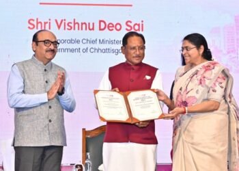 आधुनिक ऑनलाइन तकनीकों ने बढ़ाई आबकारी विभाग की पारदर्शी व्यवस्था में विश्वसनीयता