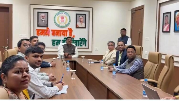 मंत्री श्री गजेंद्र यादव ने किया विधि विभाग की नई वेबसाइट का लोकार्पण