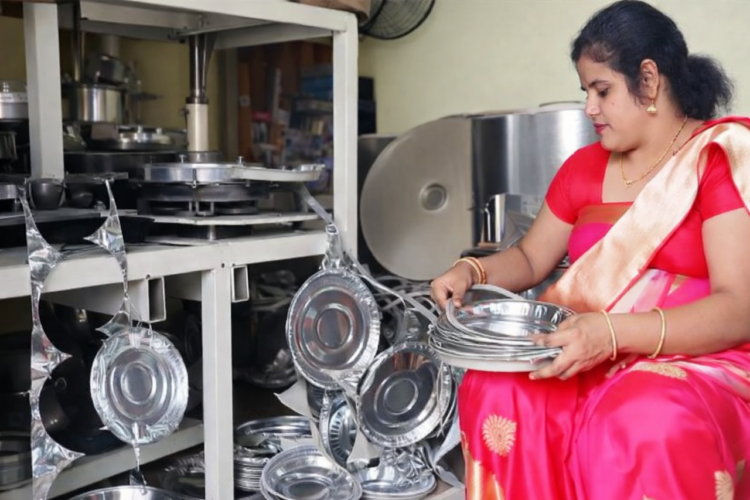 चारदीवारी से नेतृत्व तक-गृहिणी से ‘लखपति दीदी’ बनी सीमा बंजारे