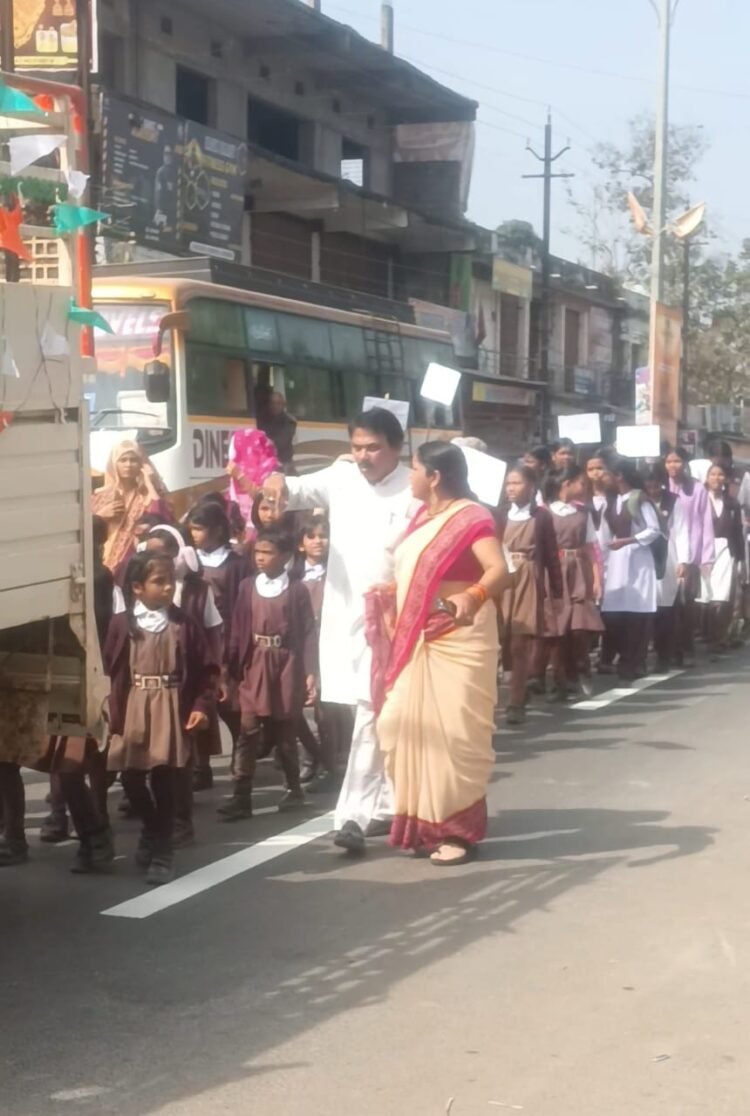 स्वामी विवेकानंद जयंती पर दंतेवाड़ा में गूंजा उत्साह |