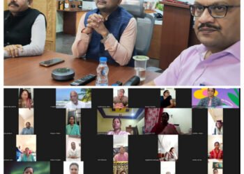 आश्रम-छात्रावास में ‘सीखो-सिखाओ, अंजोर फैलाओ’ कार्य संस्कृति के जरिए विद्यार्थियों को जीवन की चुनौतियों से मुकाबला करने किया जा रहा तैयार