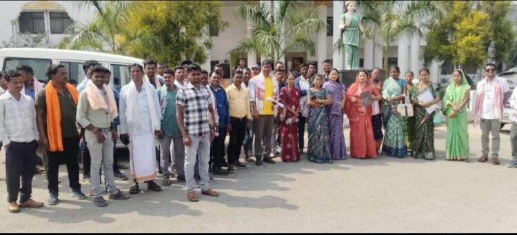 सरपंचों का आक्रोश फूटा: 8 सूत्रीय मांगों को लेकर कलेक्टर को सौंपा ज्ञापन, आंदोलन की चेतावनी |