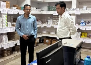 स्वास्थ्य सेवाओं में कसावट लाने कलेक्टर का सख्त एक्शन