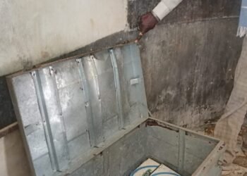 आत्मिक शाला टेकनार झारापारा की बदहाल स्थिति उजागर