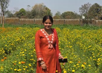 बिहान ने बदली रत्ना की तकदीर, फूलों की खेती से बनीं आत्मनिर्भर