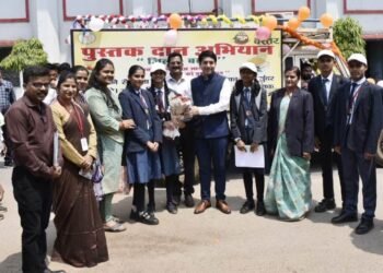 बस्तर में शुरू हुआ पुस्तक दान अभियान