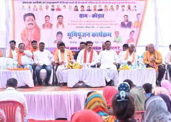 उपमुख्यमंत्री ने 4.08 करोड़ रूपए की लागत के सकरी नदी तटबंध निर्माण का किया भूमिपूजन