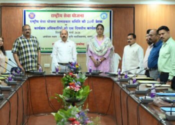 स्वयं से पहले आप के मूल मंत्र को अपनाना होगा