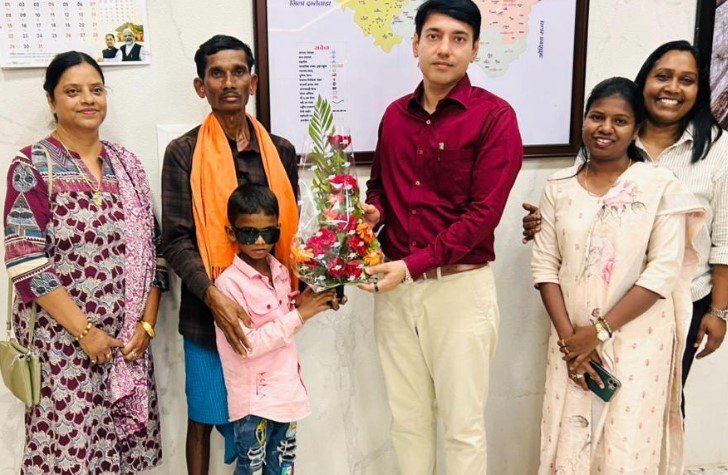 बस्तर के नन्हे ललित की आंखों में लौटी रोशनी