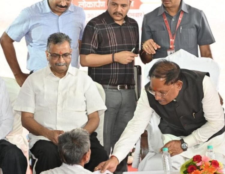 संवेदनशील नेतृत्व की मिसाल: मुख्यमंत्री श्री साय ने दिव्यांग चंदूलाल की सुनी पुकार, मिनटों में मिला समाधान