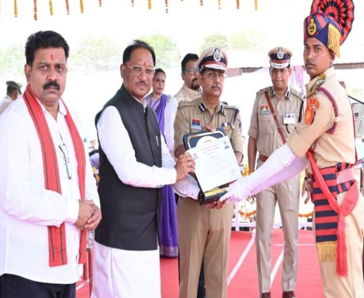 आधुनिक तकनीक के साथ संवेदनशीलता ही नई पुलिसिंग की पहचान है – मुख्यमंत्री