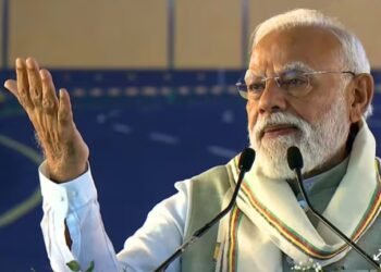 ममता के ‘मां-माटी-मानुष’ का तिलिस्म तोड़ने के लिए पीएम मोदी ने चला ‘रोटी-बेटी-माटी’ का ब्रह्मास्त्र! पेट-पर‍िवार और प्रॉपर्टी का सवाल