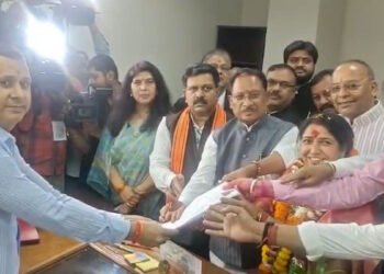 राज्यसभा चुनाव: भाजपा प्रत्याशी लक्ष्मी वर्मा ने भरा नामांकन, मुख्यमंत्री विष्णु देव साय बने प्रस्तावक