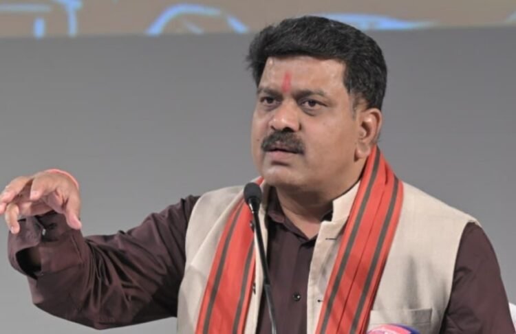 पीएम आवास निर्माण में देश में अव्वल होने पर उप मुख्यमंत्री श्री विजय शर्मा ने जताया हर्ष