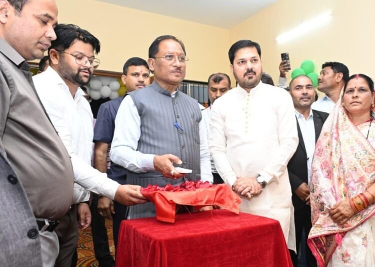 धरसींवा में आधुनिक तहसील कार्यालय का लोकार्पण: सुगम, पारदर्शी और नागरिक-केंद्रित प्रशासन की दिशा में बड़ा कदम – मुख्यमंत्री श्री विष्णु देव साय