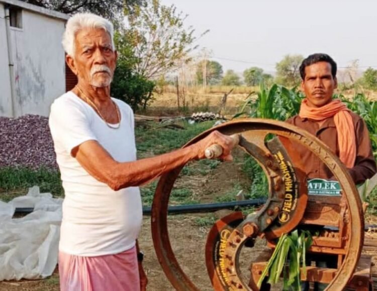 चाफ कटर व आधुनिक तकनीक से बढ़ा दुग्ध उत्पादन, आर्थिक स्थिति में हुआ सुधार