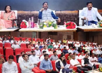 योजनाओं का लाभ हितग्राहियों को समय पर मिले: वन मंत्री श्री केदार कश्यप