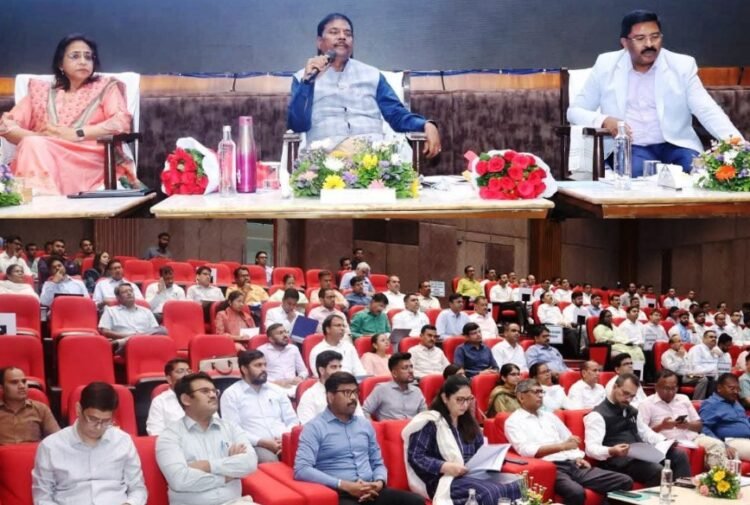 योजनाओं का लाभ हितग्राहियों को समय पर मिले: वन मंत्री श्री केदार कश्यप