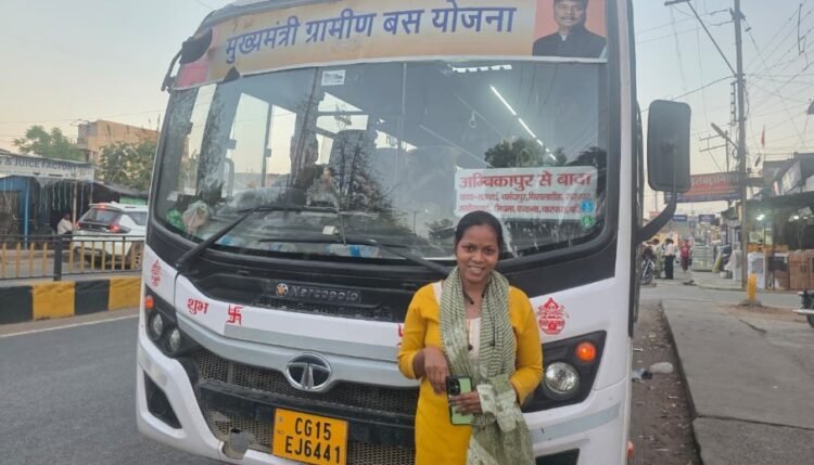 मुख्यमंत्री ग्रामीण बस योजना से कुमिता के सपनों को मिले ’समय’ के पंख