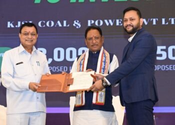 विशेष लेख : उद्योग और श्रम विभाग के आपसी समन्वय से संवर रहा है – छत्तीसगढ़