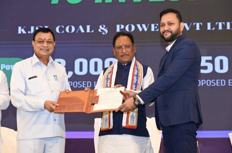 विशेष लेख : उद्योग और श्रम विभाग के आपसी समन्वय से संवर रहा है – छत्तीसगढ़