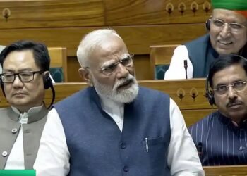 ‘कल अखबार में आपकी फोटो छपवा दूंगा’, पीएम मोदी ने विपक्ष को क्यों दिया ऐसा ऑफर?