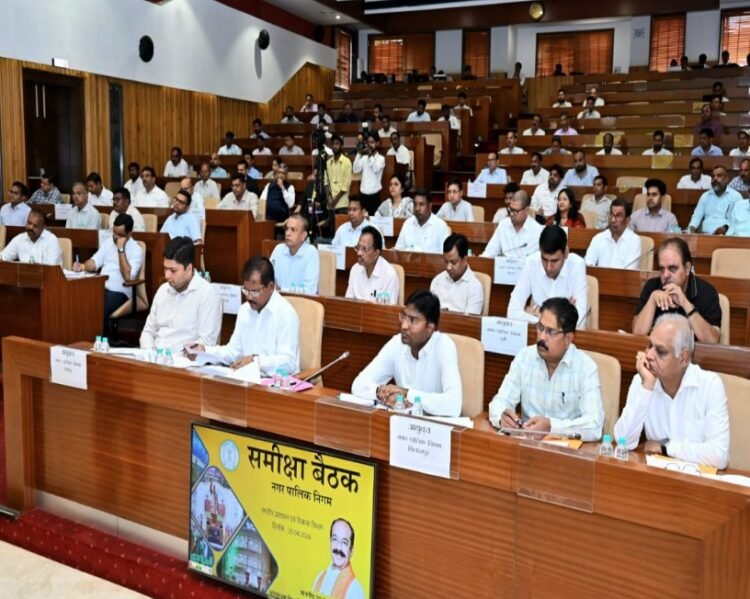 शहरों में पेयजल आपूर्ति, अवैध प्लॉटिंग और अवैध निर्माण पर उप मुख्यमंत्री श्री अरुण साव सख्त