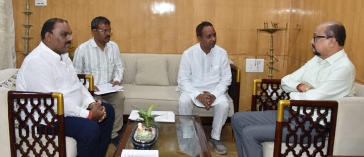 विश्व रेडक्रॉस दिवस पर राज्य भर में होंगे विशेष कार्यक्रम राज्यपाल श्री डेका ने दिए निर्देश