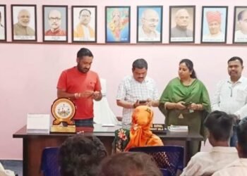 चित्रकोट विधायक श्री विनायक गोयल ने स्व-गणना कार्य को किया पूर्ण