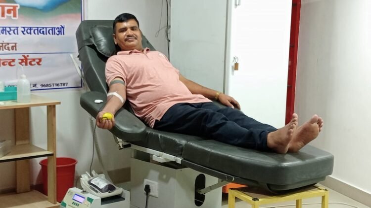 जीते जी रक्तदान “मानव व देश की सेवा”मरने के बाद अंग व देह दान का संकल्प!  इस दुनिया से जाने के बाद जरुरतमंद लोगों  को नये जीवन देने की चाह