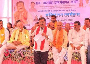 उप मुख्यमंत्री ने 5.36 करोड़ रुपए की लागत से बनने वाली सड़क निर्माण का किया भूमिपूजन