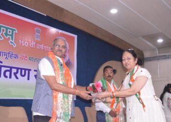 अब देश के लिए मरने की नहीं, बल्कि अच्छा कार्य करते हुए देश के लिए जीने की जरूरत: सांसद बृजमोहन