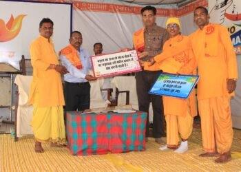 रायपुर सेंट्रल जेल में गूंजा सदाचार का मंत्र: गायत्री परिवार ने विचाराधीन बंदियों को पढ़ाया नैतिक शिक्षा का पाठ