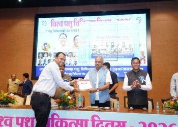 प्रकृति और मानव स्वास्थ्य के संतुलन के लिए पशुओं का संरक्षण अनिवार्य: सांसद बृजमोहन अग्रवाल