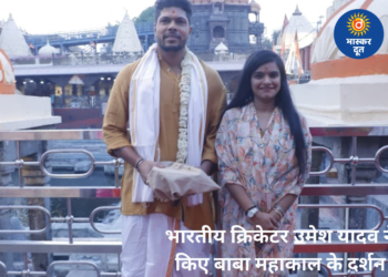 भारतीय क्रिकेटर उमेश यादव ने पत्नी संग बाबा महाकाल के किए दर्शन, भस्म आरती में हुए शामिल
