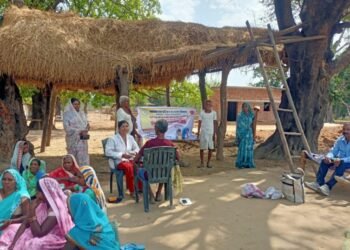हर गुरुवार गांव के द्वार स्वास्थ्य: मनेंद्रगढ़ के दूरस्थ अंचलों में बढ़ी चिकित्सा पहुंच