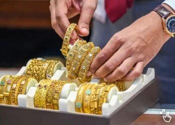 विधानसभा चुनावी नतीजों के बीच सोना-चांदी में गिरावट! आज गोल्ड 1,51,180 के पास, चांदी का ये है रेट