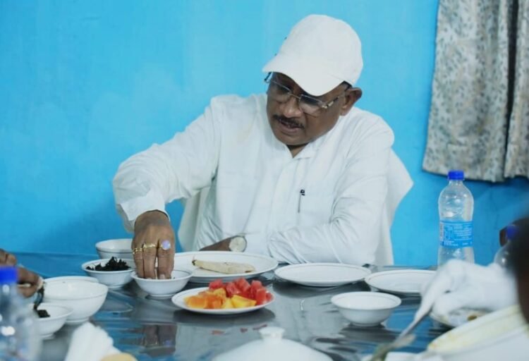 मुख्यमंत्री श्री विष्णु देव साय ने बैगा समाज के साथ किया सामूहिक भोजन, आत्मीय संवाद से मजबूत हुआ विश्वास