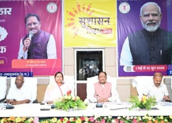 मुख्यमंत्री के निर्देश के बाद पत्थलगांव – कुनकुरी सड़क मरम्मत में आई तेजी