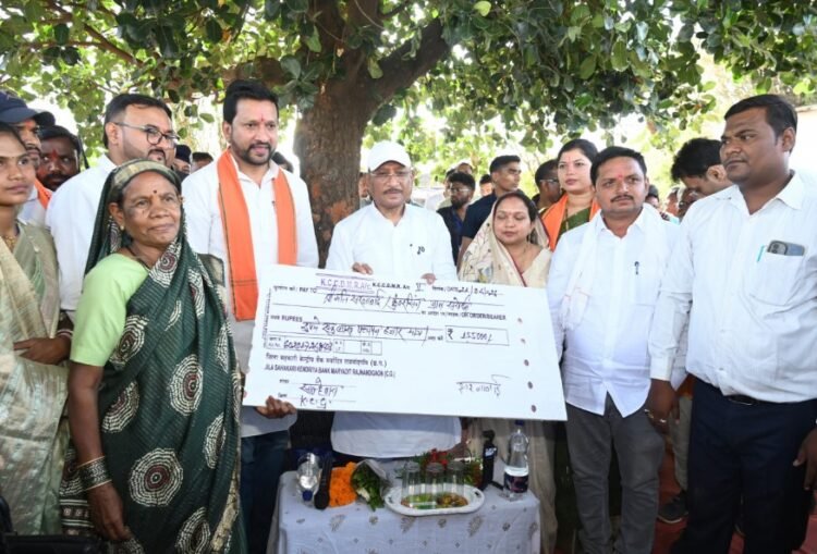सुशासन तिहार: चौपाल में मिली राहत, सरलाबाई मरावी की समस्या का मुख्यमंत्री ने किया त्वरित समाधान