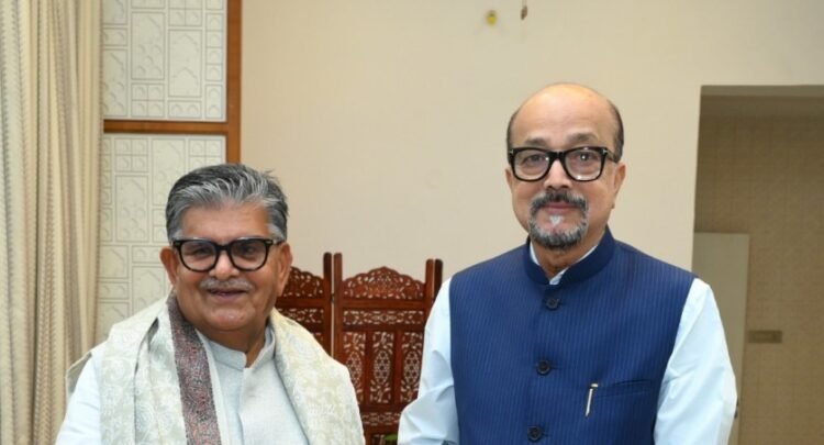 राज्यपाल श्री डेका से पंजाब के राज्यपाल श्री कटारिया ने की सौजन्य भेंट