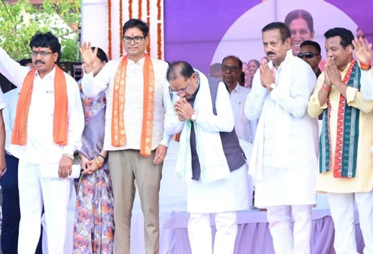 विकसित छत्तीसगढ़ के संकल्प को मिली नई गति: मुख्यमंत्री श्री विष्णु देव साय ने रायगढ़ को दी 102 करोड़ रुपए से अधिक के विकास कार्यों की सौगात
