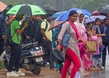 80KM की आंधी, UP-बिहार समेत 19 राज्यों में थंडरस्टॉर्म; कहीं आग बरसाएगा मौसम, कहीं तूफानी बारिश: IMD अलर्ट